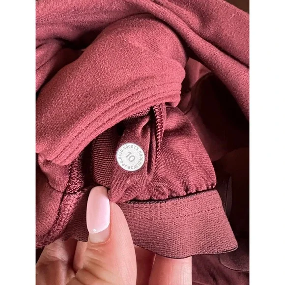 Lululemon Always Aligned Bra - Picture 7 of 7